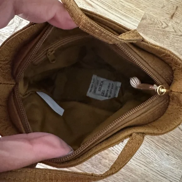 Embroidered Gold Tote Bag - Picture 3 of 4